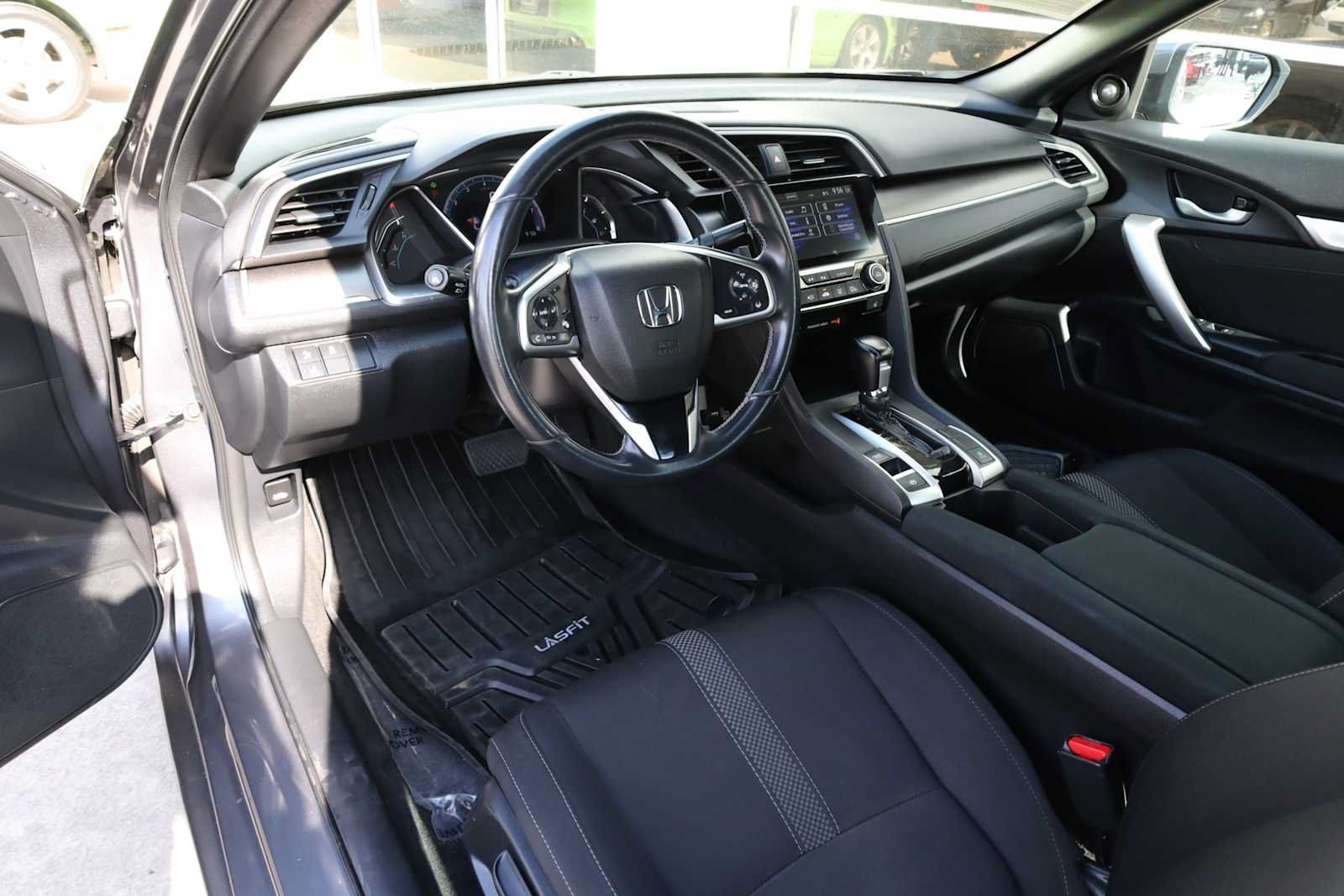Used 2019 Honda Civic EX image 3