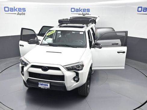 Used 2021 Toyota 4Runner Venture w/ Moonroof Package AWD/4WD image 60