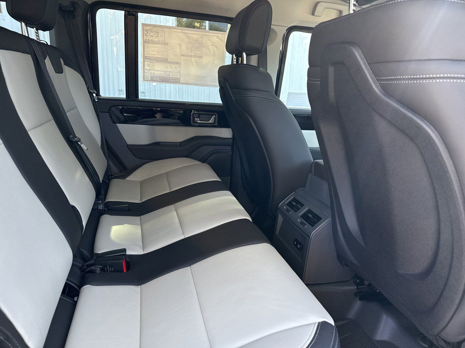 Used 2025 INEOS Grenadier Station Wagon AWD/4WD image 30
