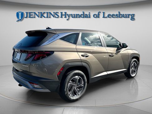 New 2026 Hyundai Tucson Blue SE w/ Tow & Go Package image 6