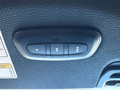 Used 2021 Jeep Gladiator Willys image 26