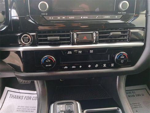 Used 2022 Nissan Pathfinder S image 20