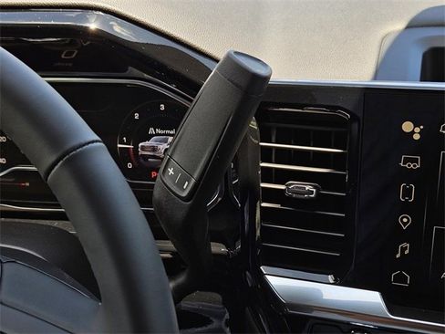 New 2025 GMC Sierra 1500 SLE image 12