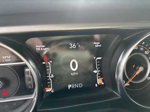 Used 2023 Jeep Gladiator Overland image 22