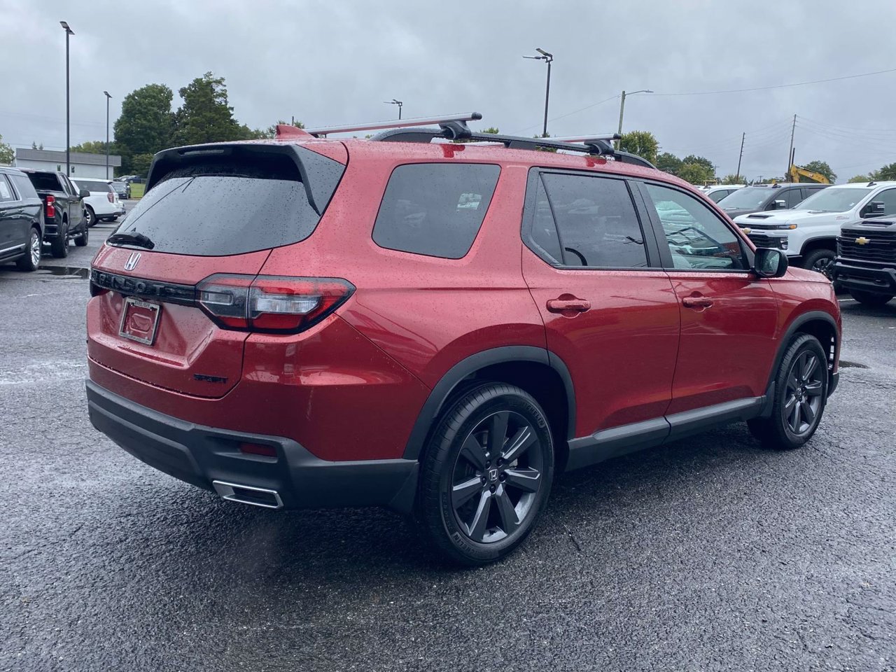 Used 2025 Honda Pilot Sport image 8