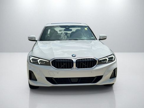 Used 2025 BMW 330i Sedan RWD image 2