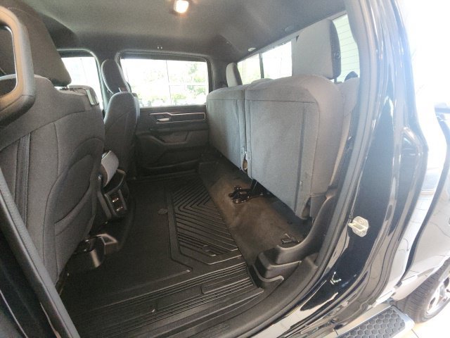 Used 2023 RAM 1500 Big Horn AWD/4WD image 40
