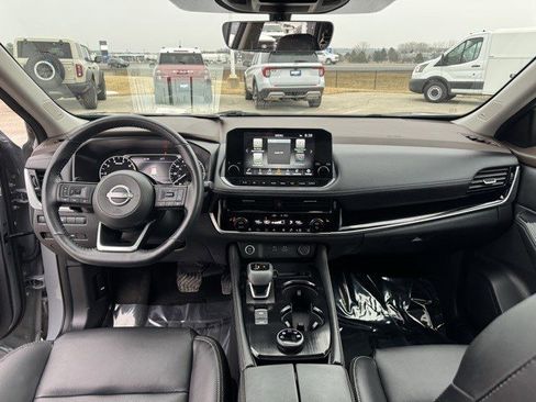 Used 2022 Nissan Rogue SL w/ SL Premium Package image 29