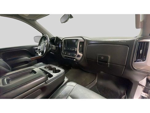 Used 2015 GMC Sierra 1500 SLE w/ SLE Value Package AWD/4WD image 18