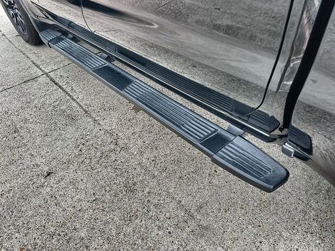 Used 2022 GMC Sierra 1500 Elevation w/ Preferred Package image 13