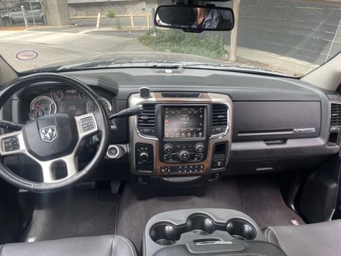 Used 2013 RAM 2500 Laramie w/ Convenience Group image 7