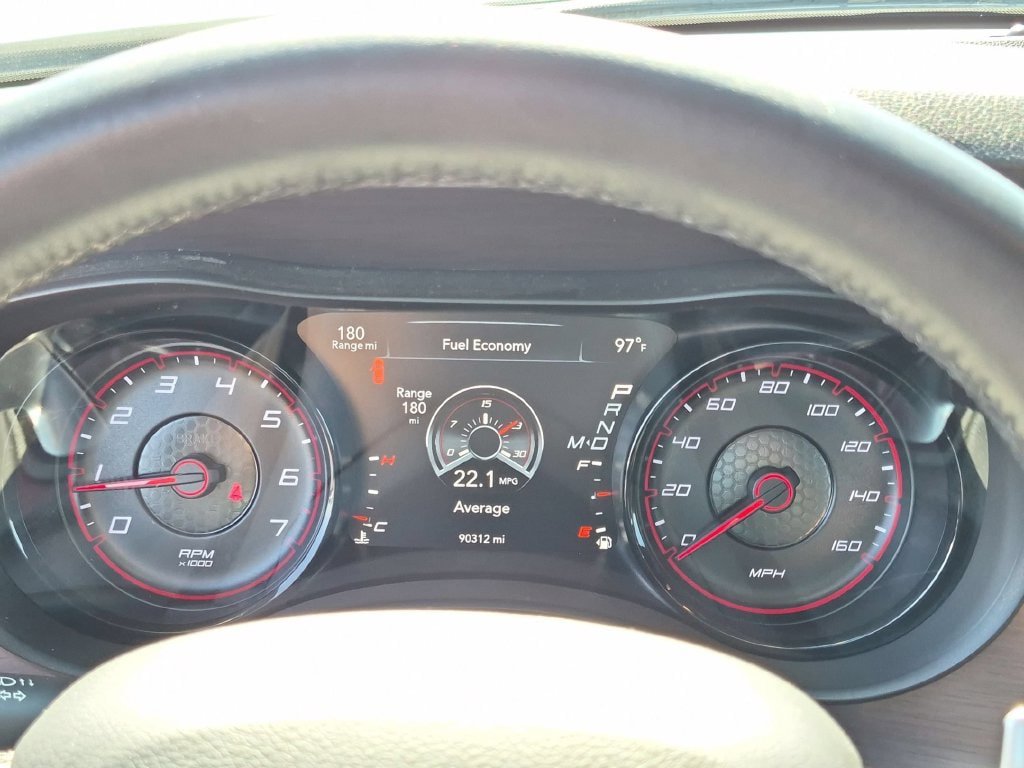 Used 2017 Dodge Charger R/T w/ Driver Confidence Group RWD image 16