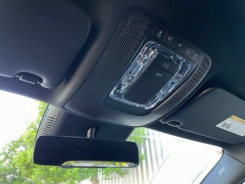 Used 2025 Mercedes-Benz GLA 250 image 22