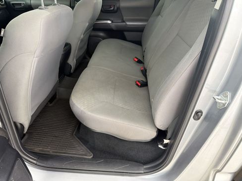 Used 2021 Toyota Tacoma SR5 RWD image 21