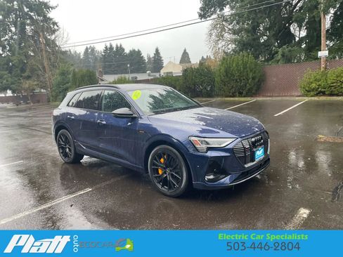 Used 2022 Audi e-tron Chronos w/ Chronos Package image 14