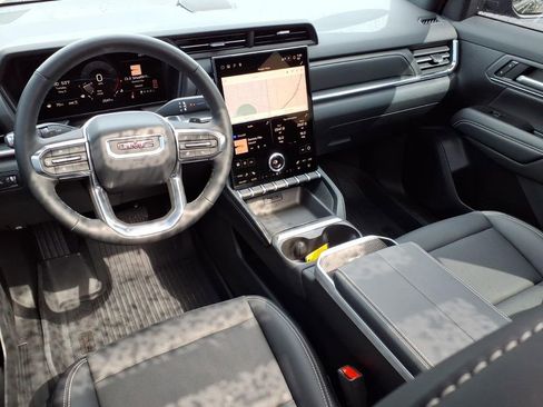 Used 2026 GMC Terrain Elevation w/ Elevation Premium Package AWD/4WD image 5