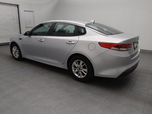 Used 2018 Kia Optima LX FWD image 3