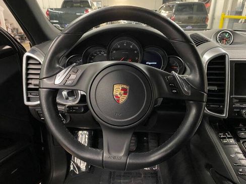 Used 2014 Porsche Cayenne AWD/4WD image 23