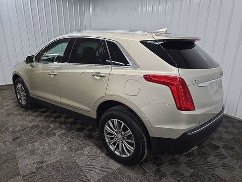 Used 2017 Cadillac XT5 Luxury w/ Driver Awareness Package image 9