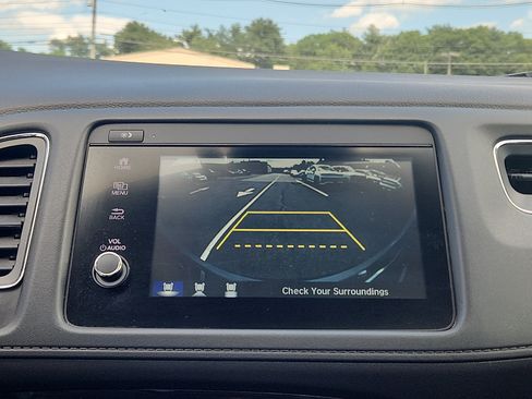 Used 2019 Honda HR-V EX image 21