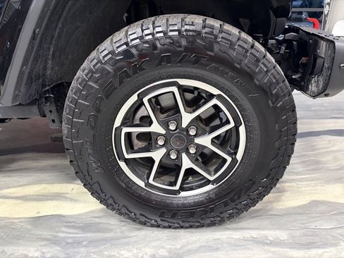 Used 2025 Jeep Gladiator Rubicon image 26