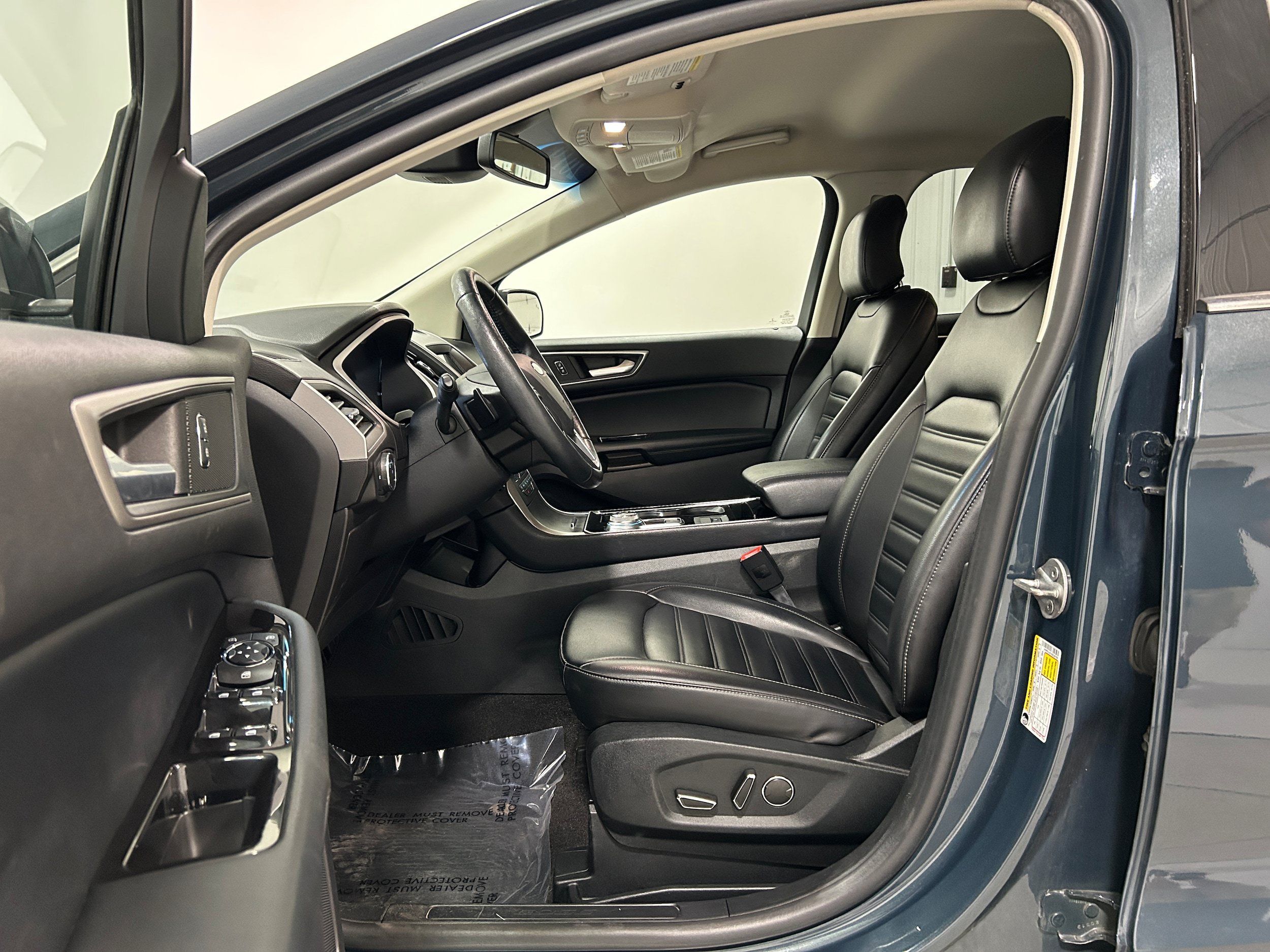 Used 2019 Ford Edge SEL w/ Equipment Group 201A AWD/4WD image 4