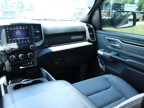 Used 2021 RAM 1500 Big Horn AWD/4WD image 17