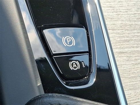 Certified 2025 Volvo XC60 B5 Plus image 20