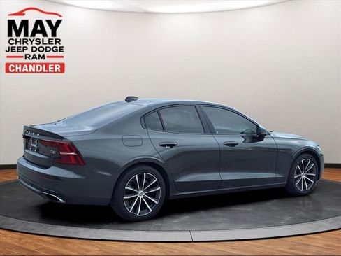 Used 2021 Volvo S60 T5 Momentum image 31