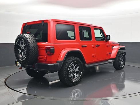 Used 2025 Jeep Wrangler Unlimited Sahara AWD/4WD image 6