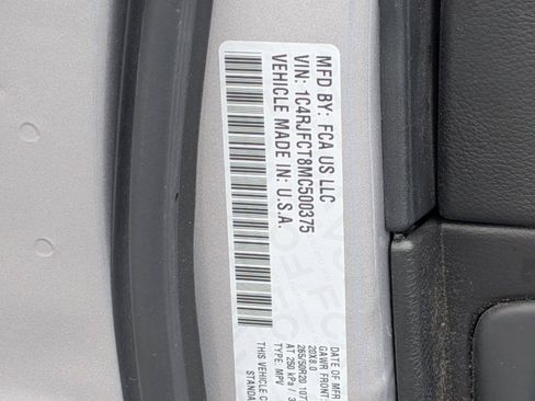 Used 2021 Jeep Grand Cherokee Overland AWD/4WD image 36