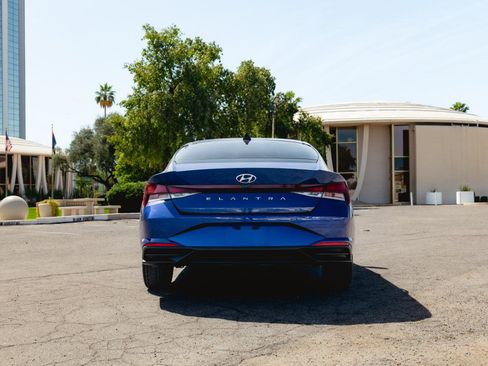 Used 2021 Hyundai Elantra SEL w/ Convenience Package image 11