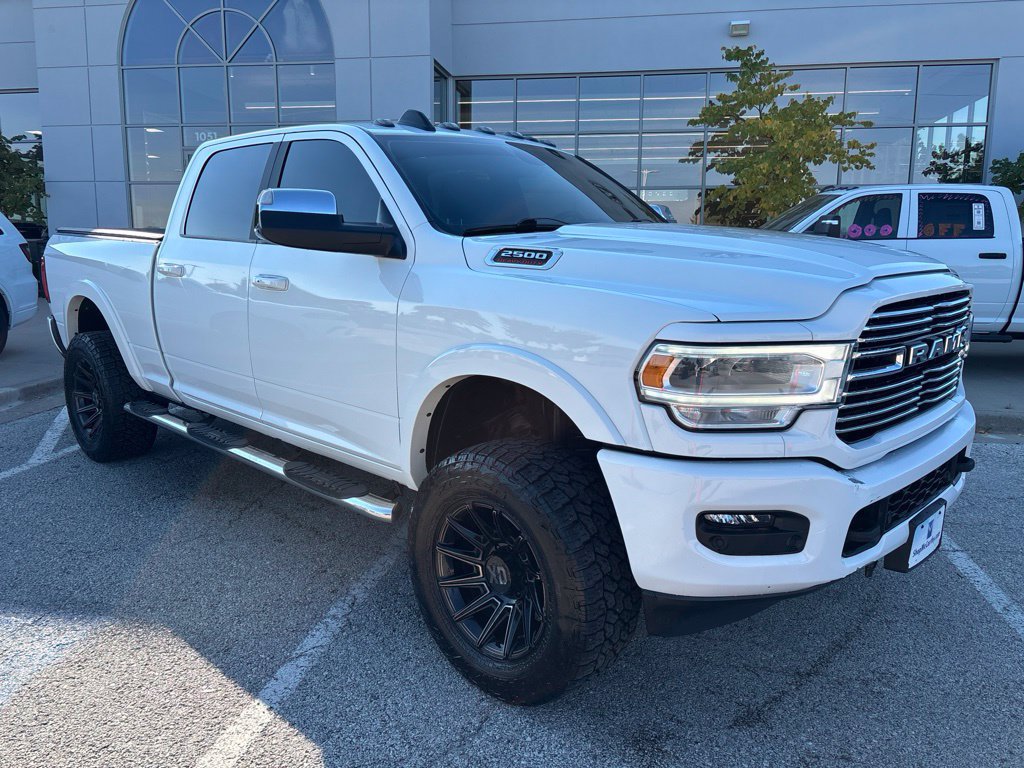 Used 2022 RAM 2500 Laramie AWD/4WD image 2