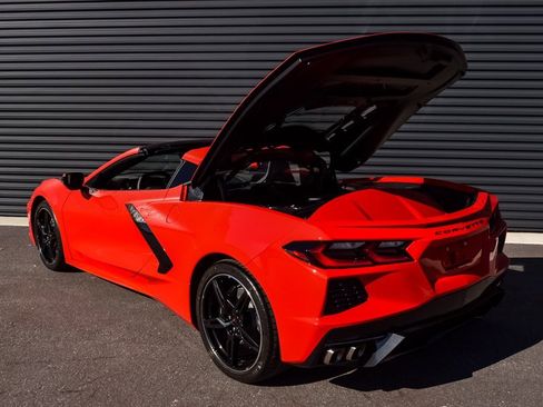 Used 2024 Chevrolet Corvette Stingray Preferred Cpe w/ 2LT image 23