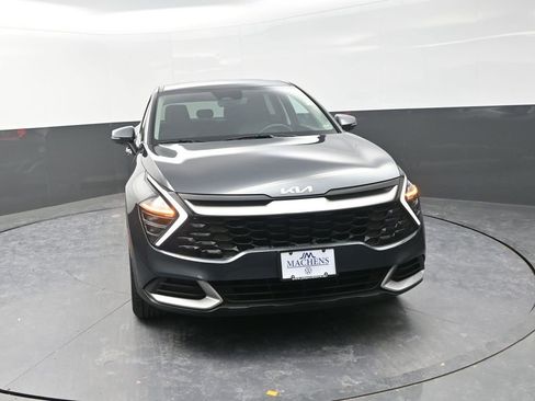 Used 2024 Kia Sportage EX image 2