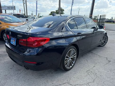Used 2020 BMW 530i xDrive w/ Premium Package AWD/4WD image 4