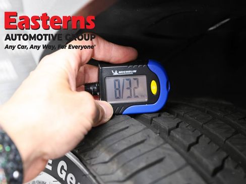 Used 2022 Jeep Renegade Limited w/ Sun, Sound & Wheels Group AWD/4WD image 29