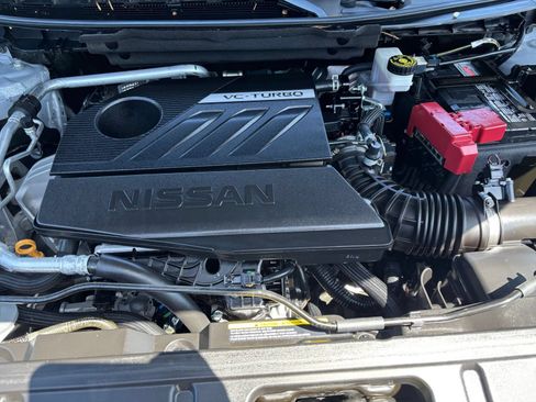 Used 2025 Nissan Rogue SV AWD/4WD image 33