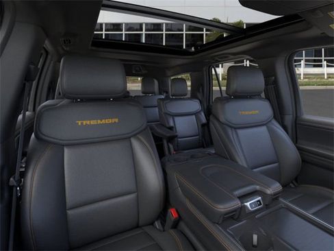New 2025 Ford Expedition Tremor image 10