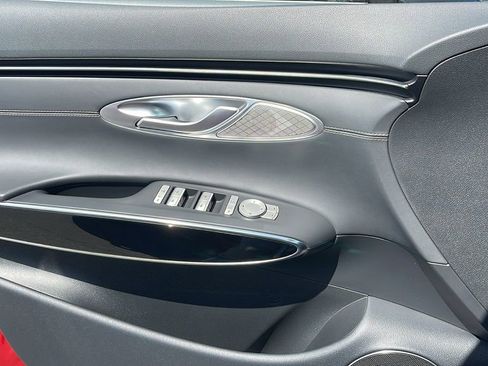 Used 2025 Genesis GV70 2.5T image 26