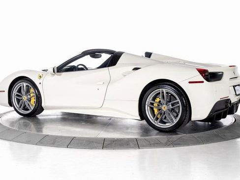 Certified 2018 Ferrari 488 Spider RWD image 7