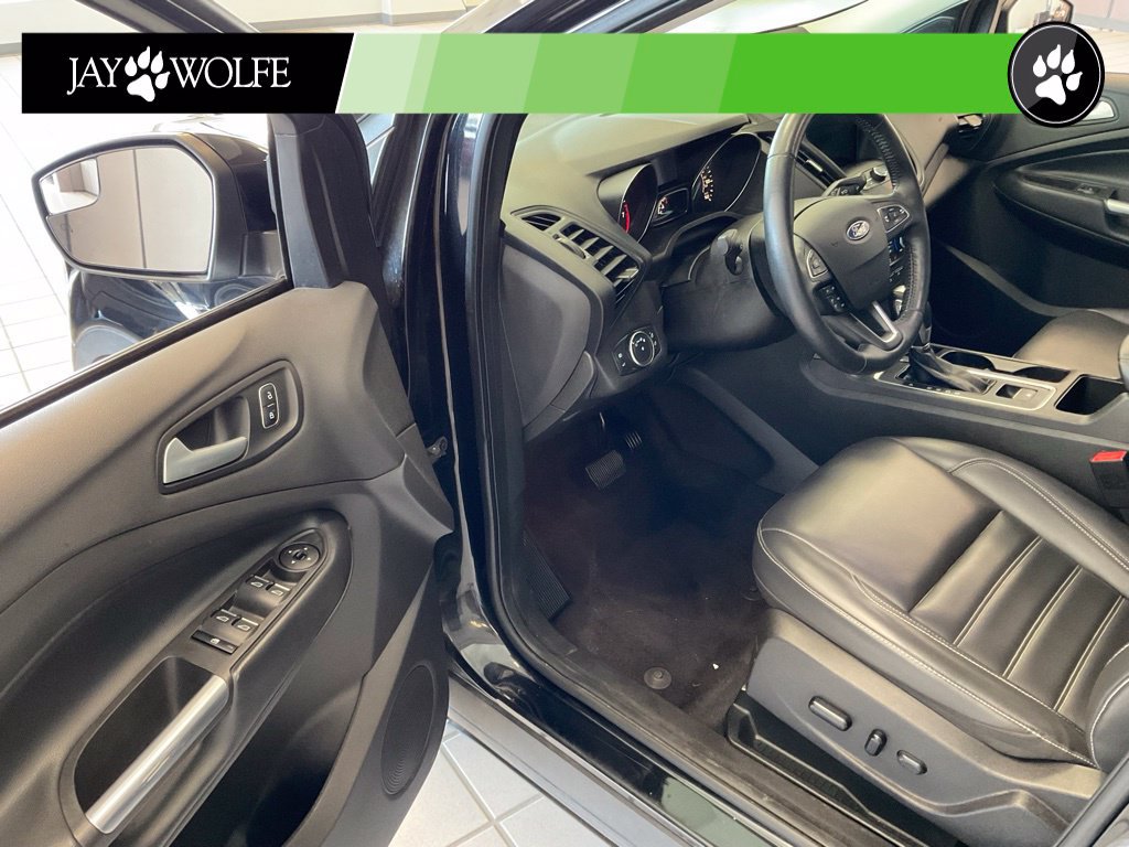 Used 2019 Ford Escape SEL w/ Sun & Style Package AWD/4WD image 9
