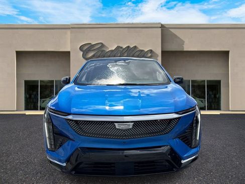 New 2025 Cadillac Optiq Luxury 2 AWD/4WD image 8