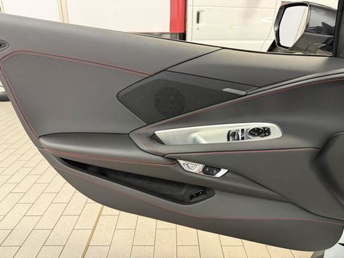 Used 2023 Chevrolet Corvette Stingray Coupe RWD image 41