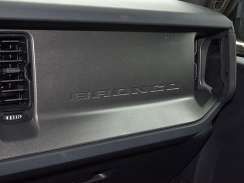 Used 2025 Ford Bronco Badlands AWD/4WD image 34