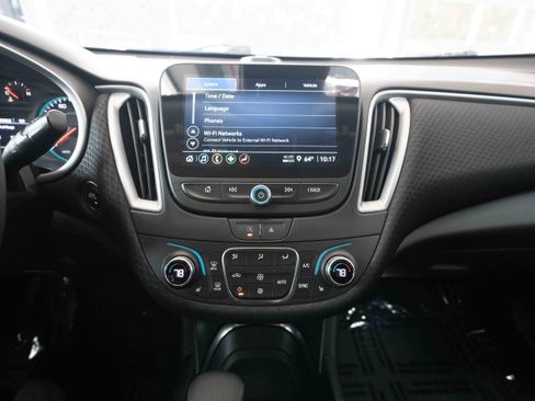 Used 2024 Chevrolet Malibu LT image 17