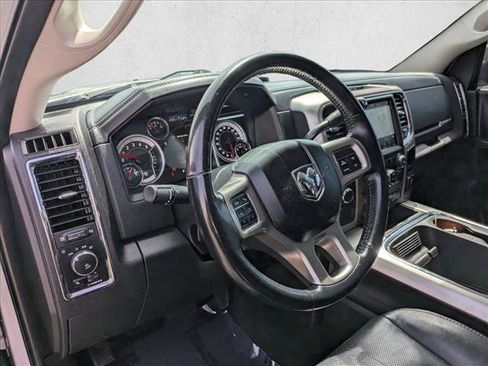 Used 2018 RAM 2500 Laramie w/ Convenience Group AWD/4WD image 15