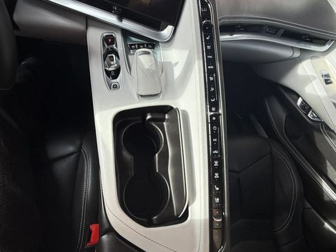 Used 2022 Chevrolet Corvette Stingray Premium Cpe w/ Z51 Performance Package RWD image 54