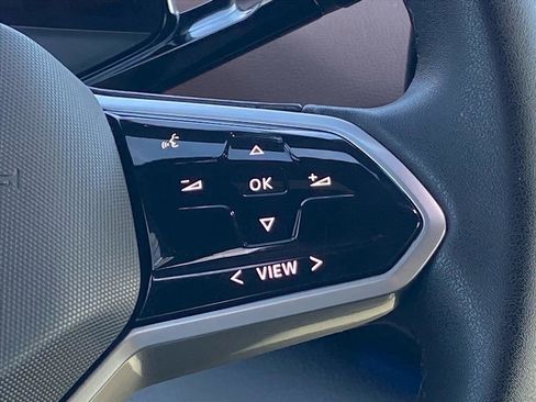 Certified 2023 Volkswagen ID.4 Pro image 8