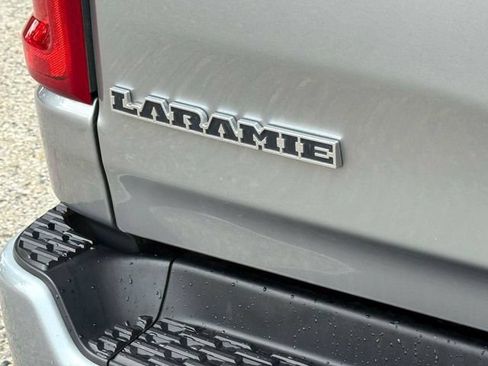 Used 2025 RAM 1500 Laramie w/ Sport Appearance Package AWD/4WD image 10